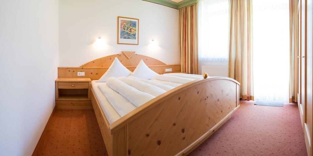 Appartementhaus Pinnisblick Neustift im Stubaital Cameră foto